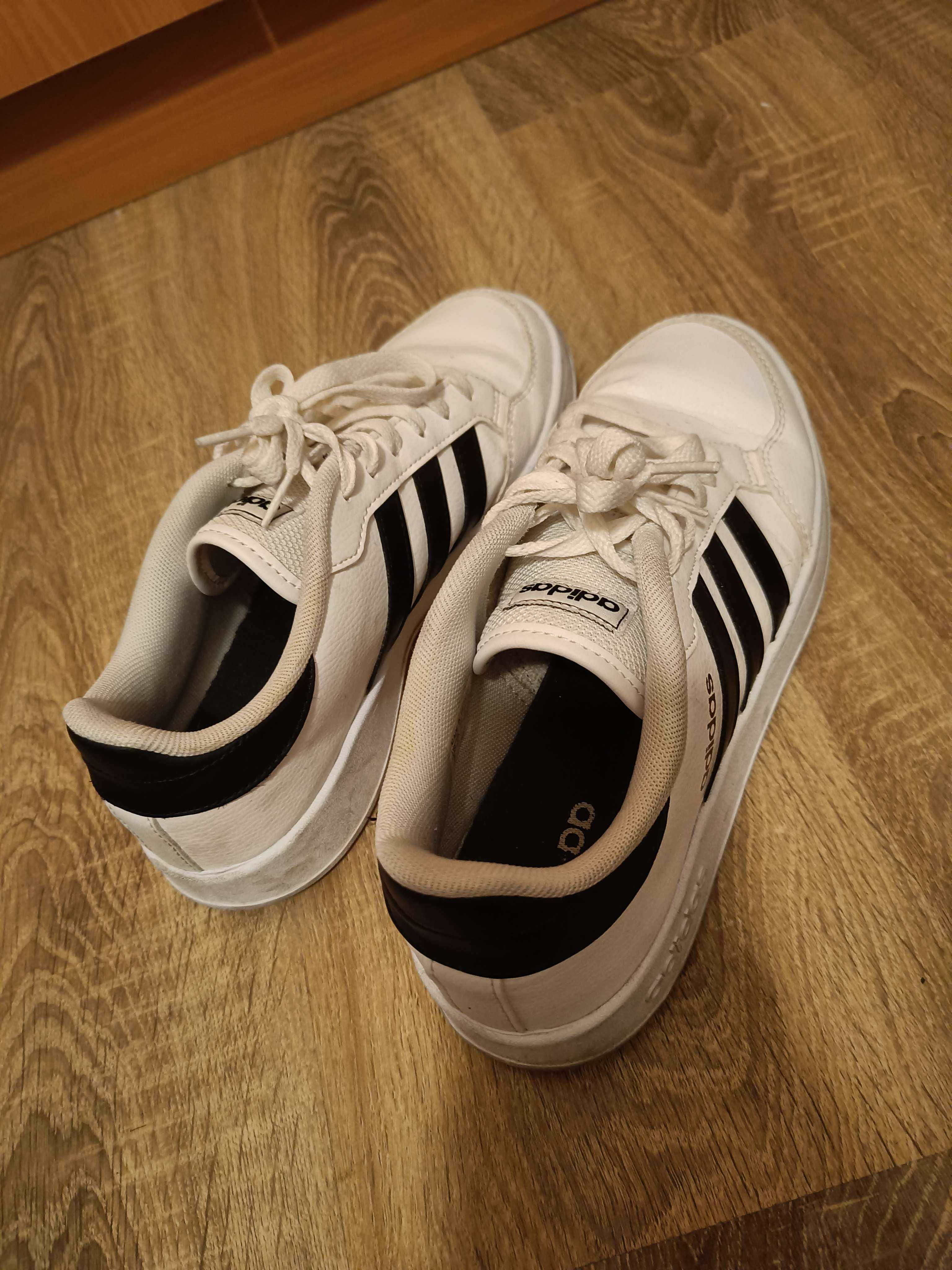 Sapatilhas Adidas Breaknet