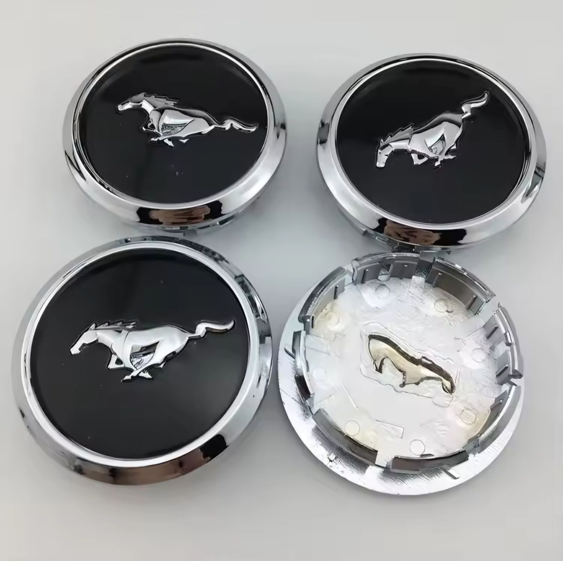 Centros de jantes Mustang