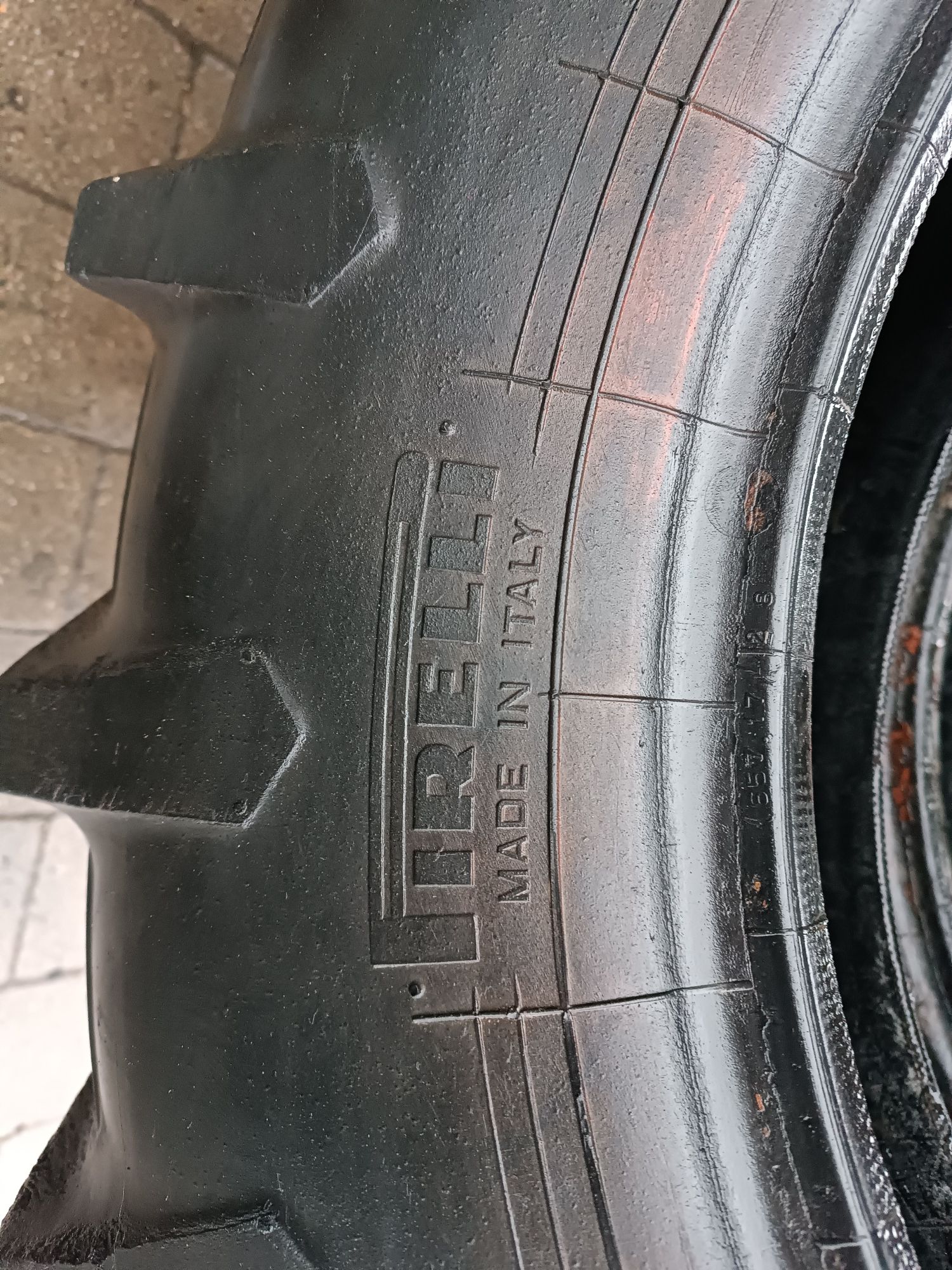 8.00R20 Pirelli TM 190 Cinturato 8.00-20