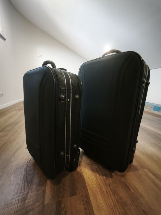 Malas de porão em bom estado