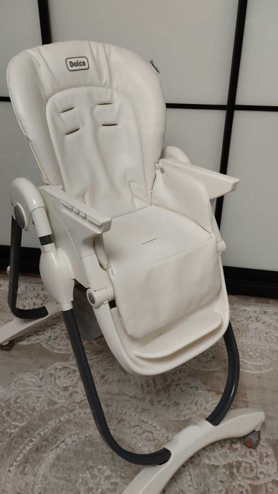 Крісло для годування