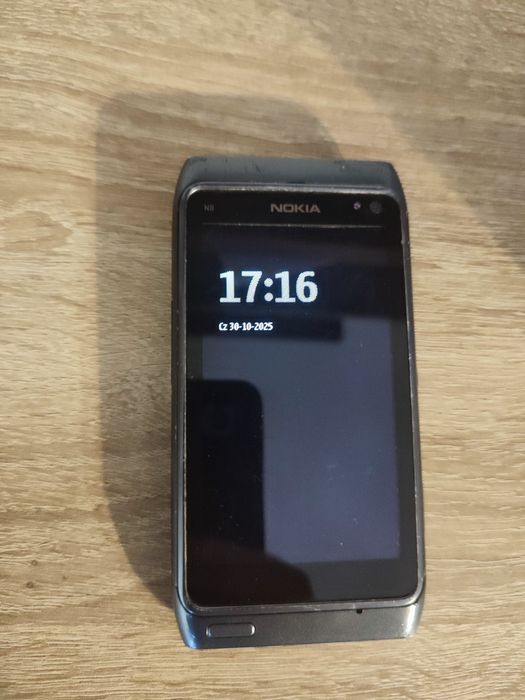 Telefon Nokia N8