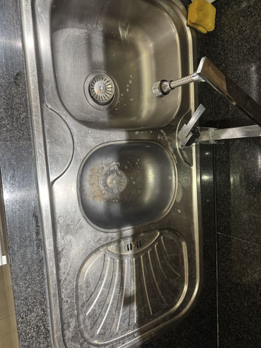 Cuba dupla cozinha com torneira