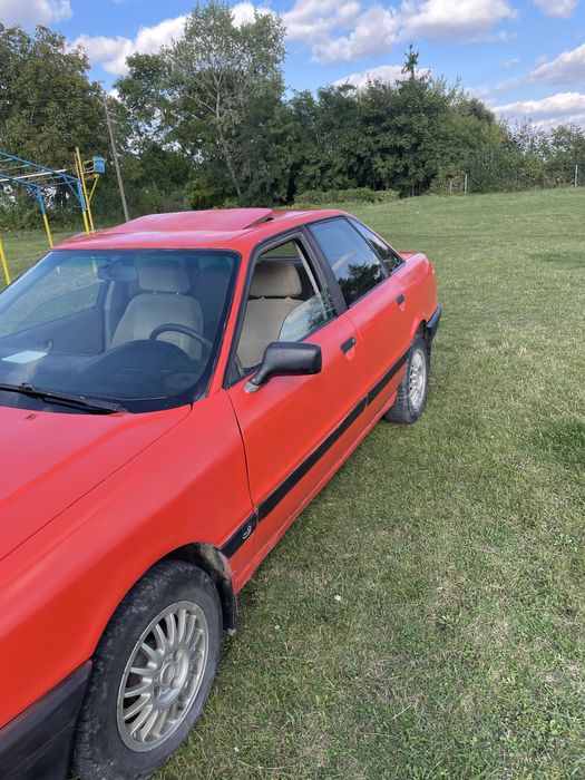 Audi 80 б3 1.8 s