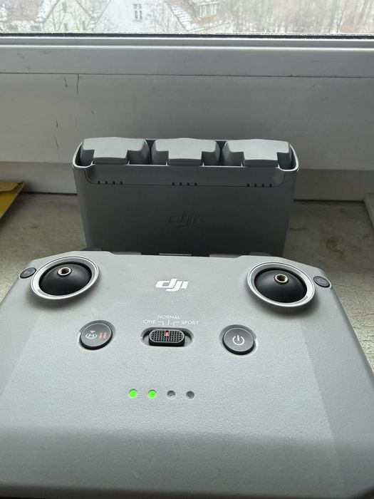 ZESTAW Akumlatory, Torba, HUB, Kontroler DJI Mini 2. 10-15 cykli max