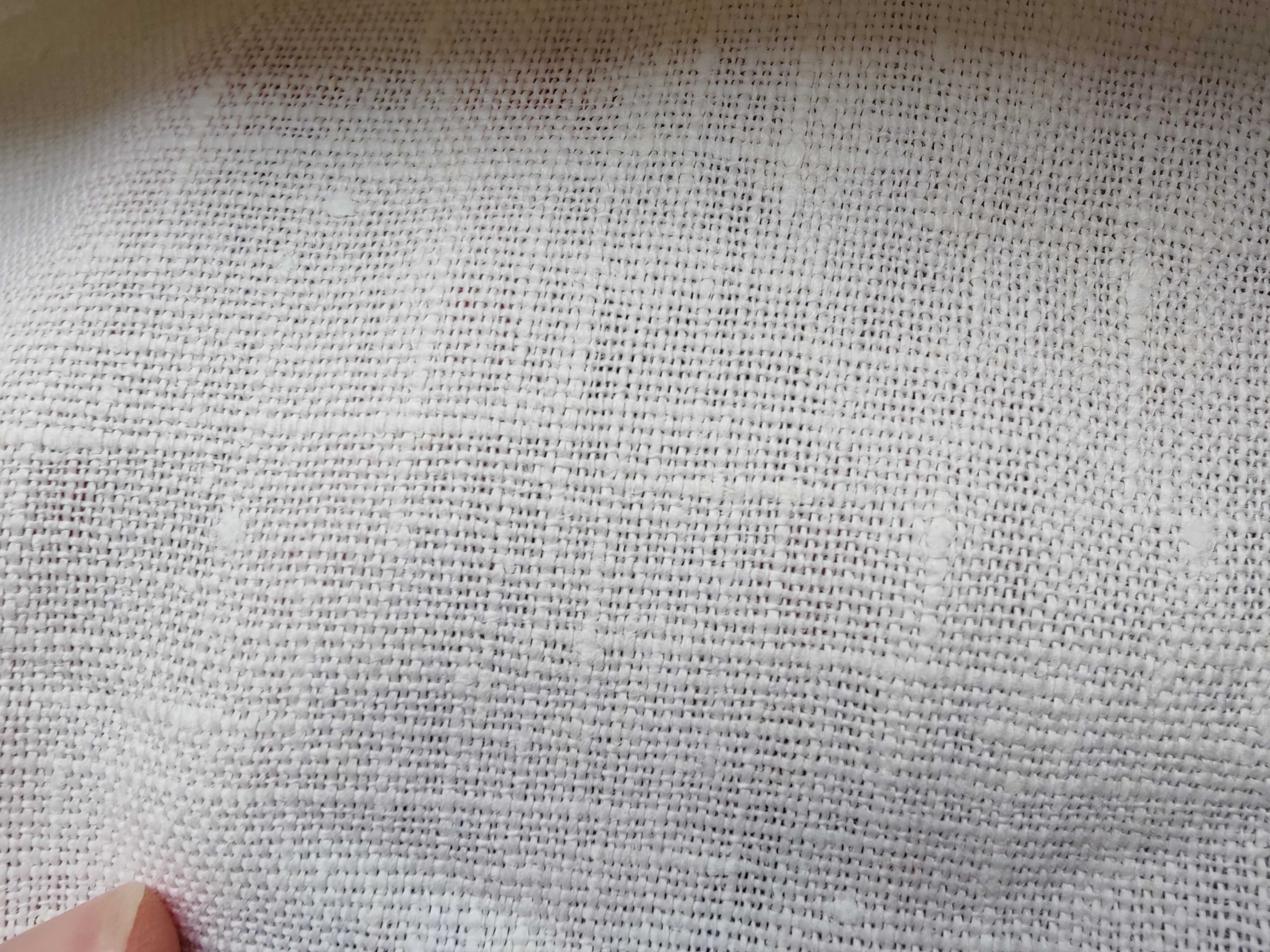 Біла тканина з квітами, для блузок, хусток, цупка тканина