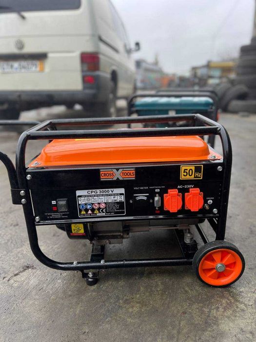 Бензиновий генератор Cross Tools CPG 3000 V