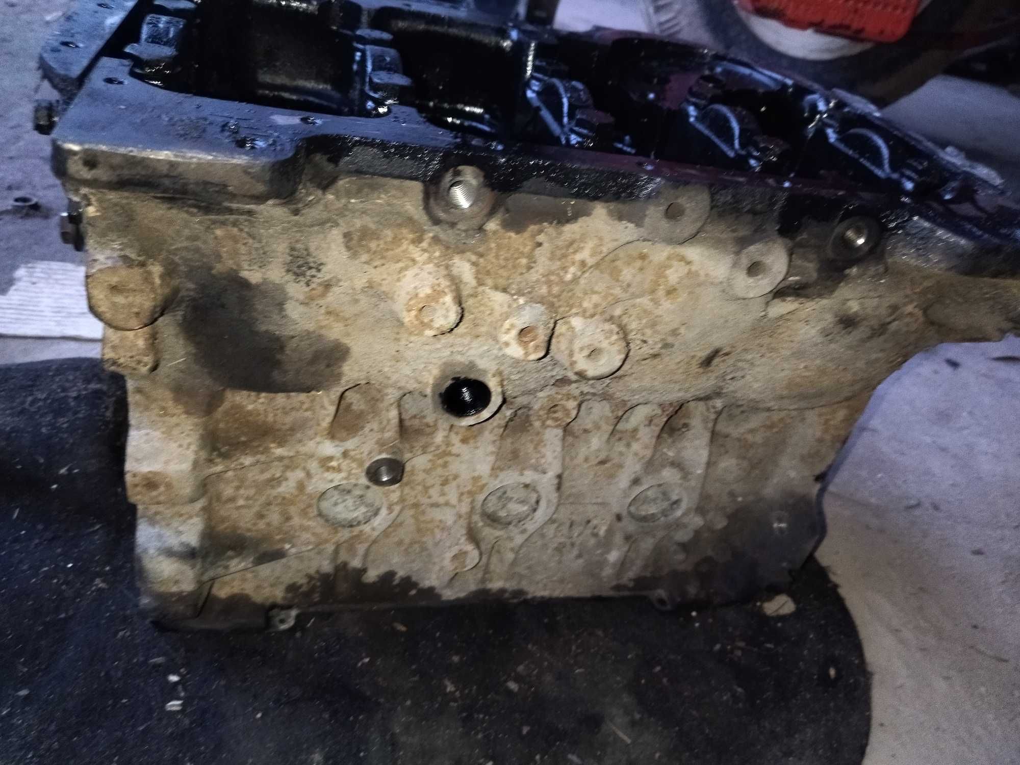 blok korpus  02810`3021ac stopki podpora wału 1.9td abl vw t4
