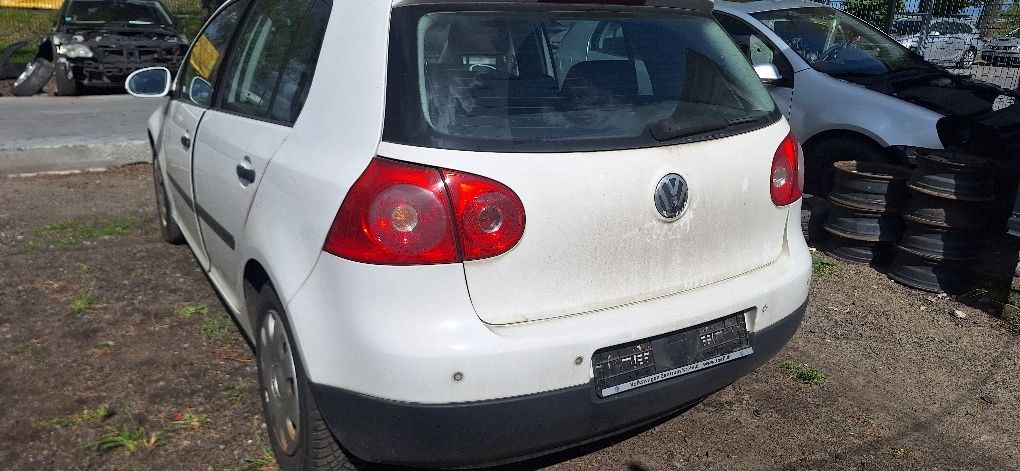 Golf V 1.9 TDi BRU caly na części
