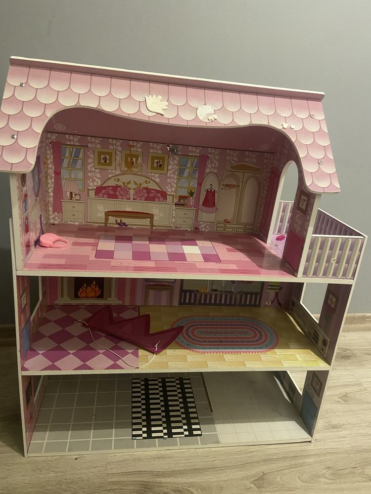 Duży drewniany domek dla lalek z akcesoriami 70 x 62 x 27 cm ricokids