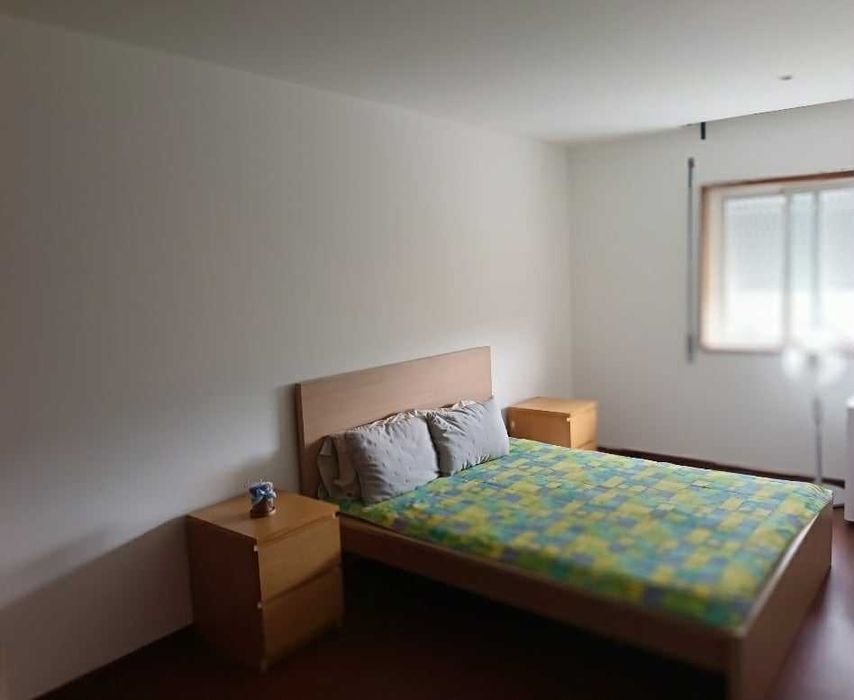 Jogo de quarto casal completo.