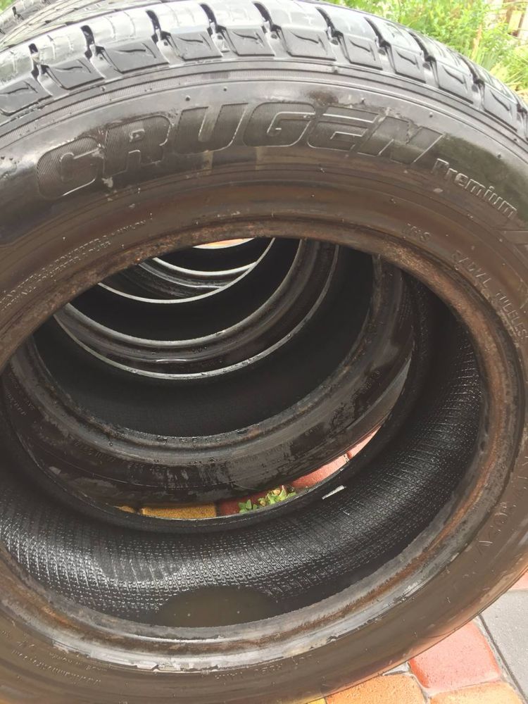 Літні шини Kumho CRUGEN HP71 (225/65R17 102V)