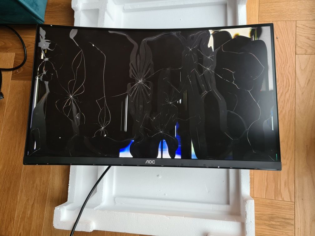 Monitor AOC 27 cali uszkodzony