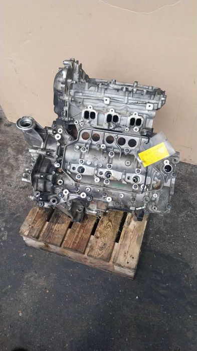 Silnik Słupek Infinitu QX70 3.0d V9XF655 238km USZKODZONY