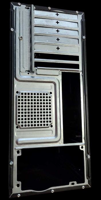 Красивый и стильный корпус для ПК формата АТХ