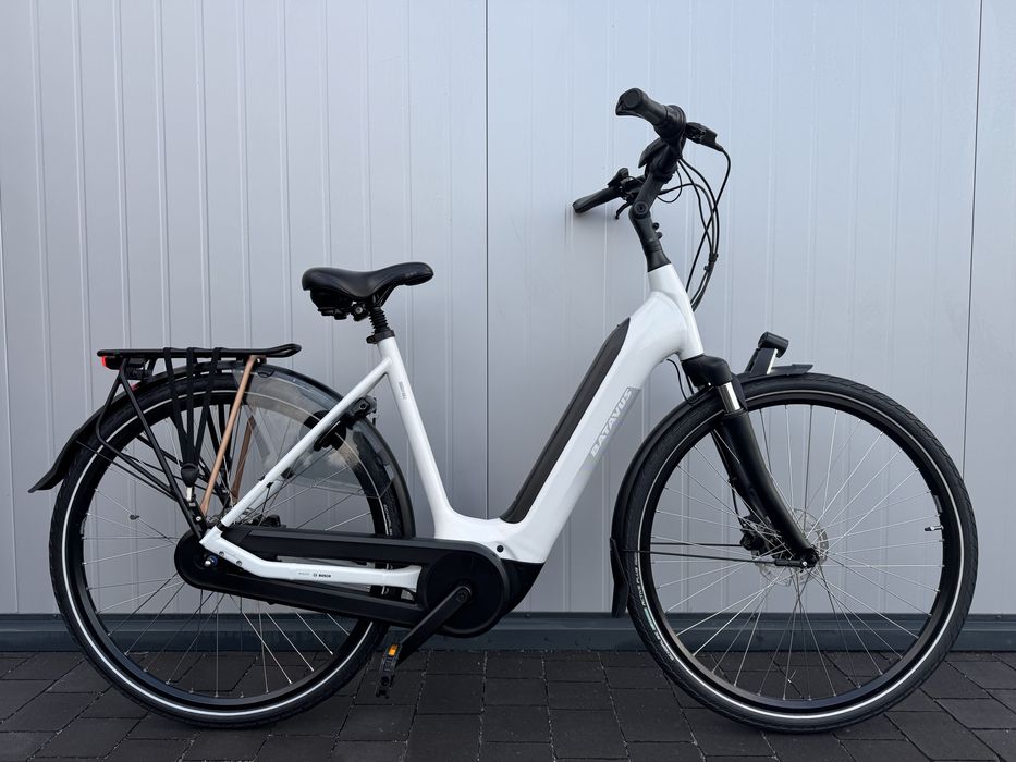 Rower elektryczny Batavus finez E-go bosch Bialy