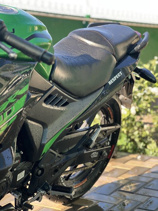 Мотоцыкл Lifan kpr 200