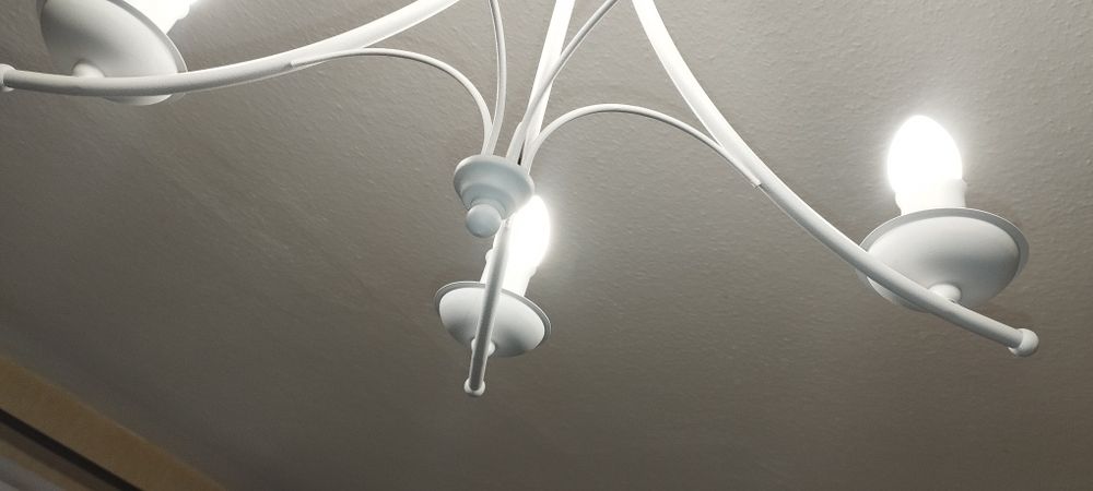 Klosz jak nowy serdecznie polecam z żarówkami