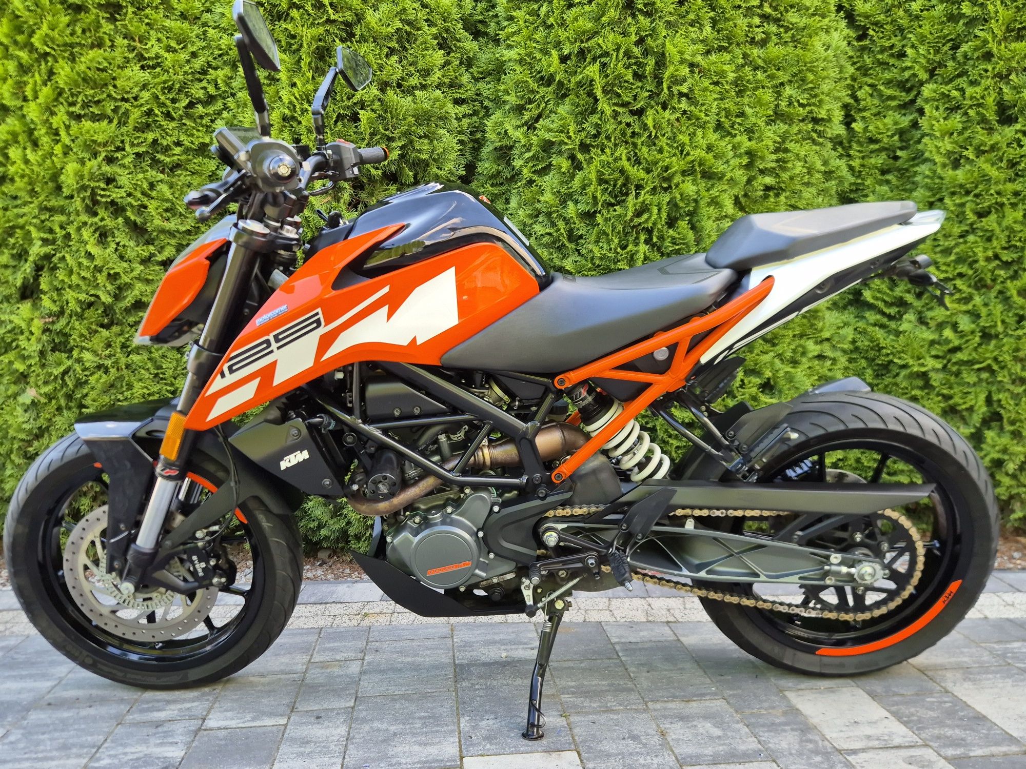 Ktm Duke 125 ORI AKRAPOVIC ABS Idealny kat B a1