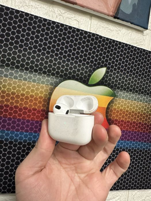 Продам аирподс 3 airpods 3 левый наушник и кейс