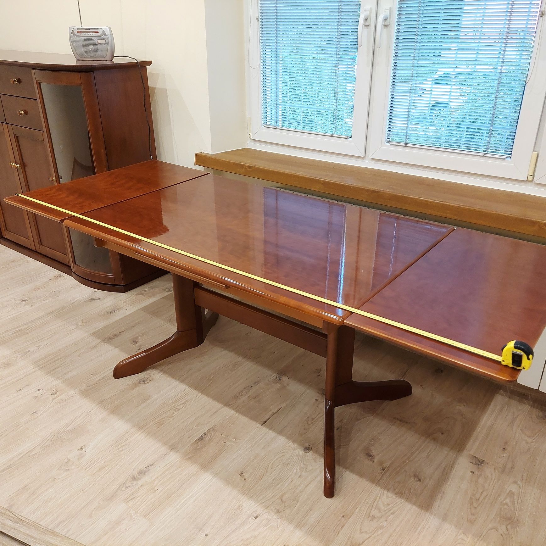 Stół rozkładany firmy Klose ława 120 x 80 do 203 cm