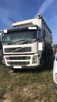 ST - 21MN10 - Volvo FM12 - ano 2003 - Transporta rações para animais