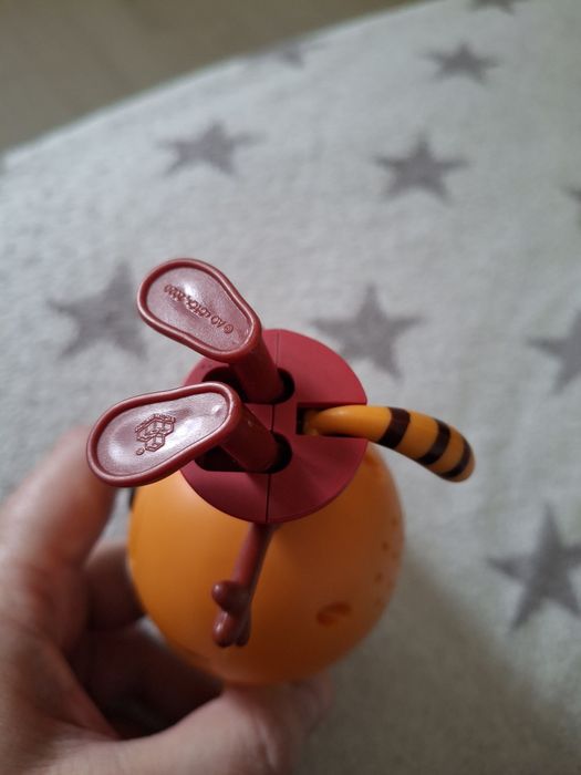 Три кота: фігурка Карамельки зі звуковими ефектами