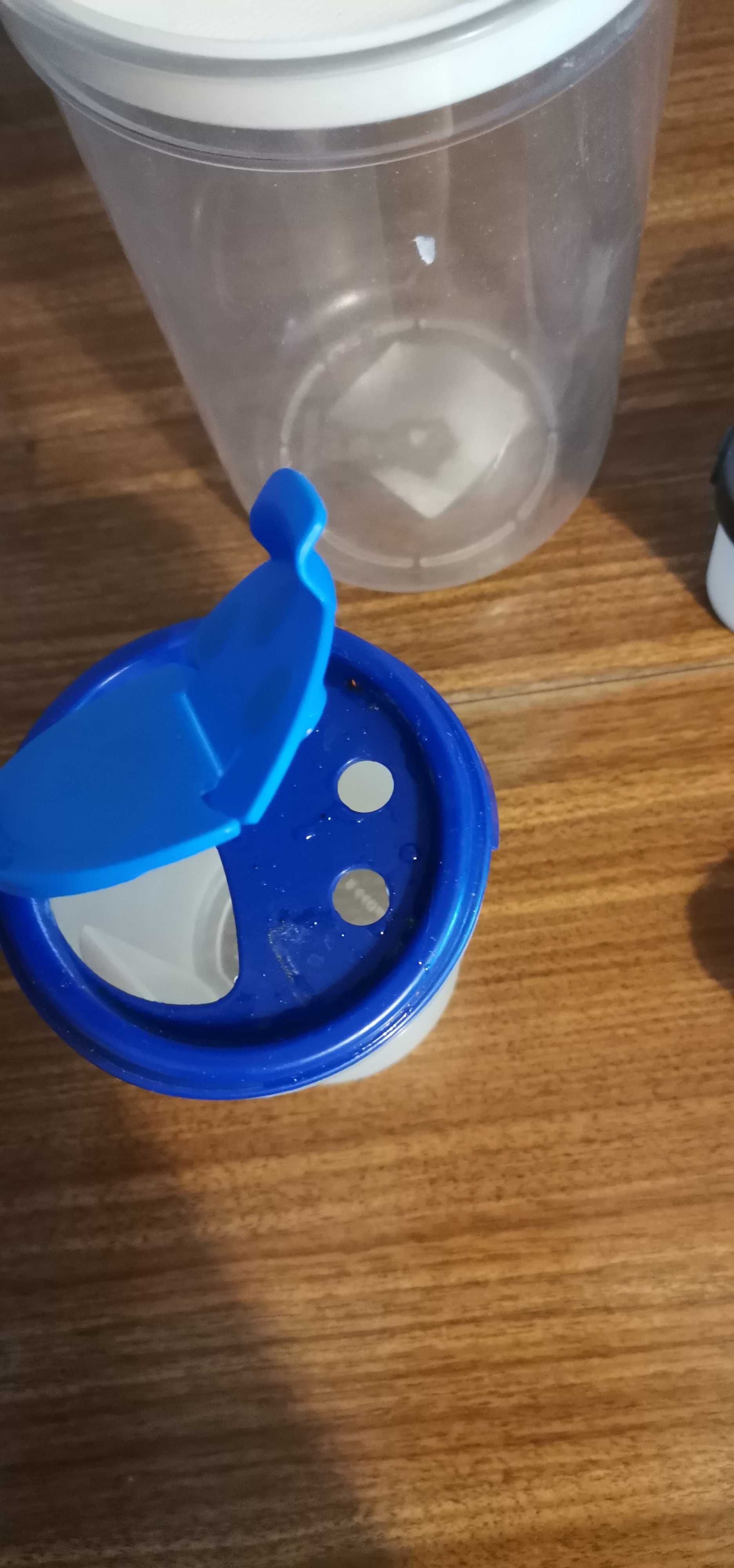 Tupperware. Pojemnik na ser,przyprawy sypkie,na makaron