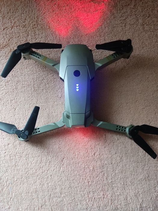 Знижка! Дрон E58