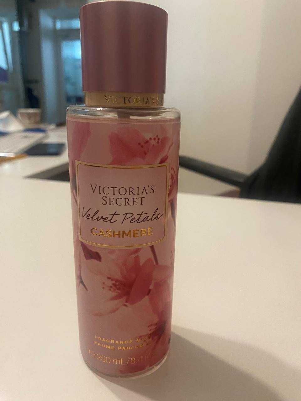 Парфумовані спреї Victoria's Secret Mist