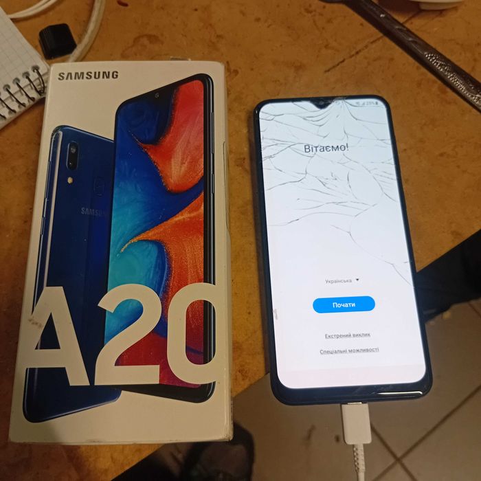 Мобільний телефон самсунг А20