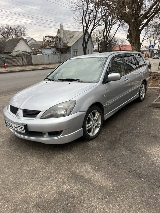 Mitsubishi Lancer.  В відмінному стані.