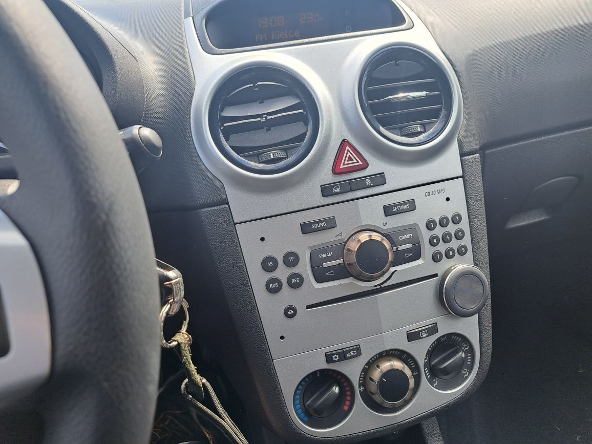 Opel corsa 1.2 b z Niemiec
