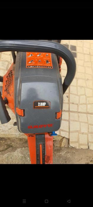 Vendo motosserra está a funcionar bem .