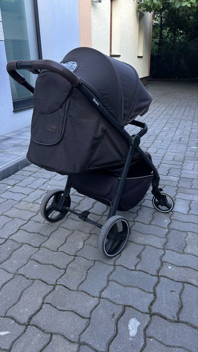 Carello bravo (прогулянкова коляска)