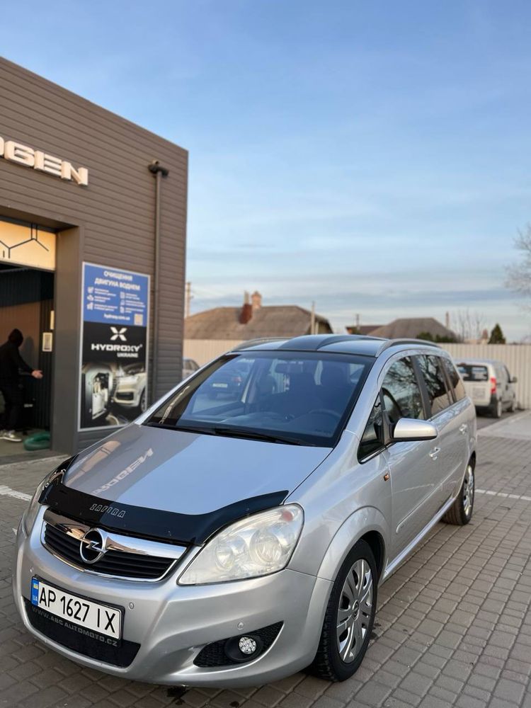 Продам Opel Zafira