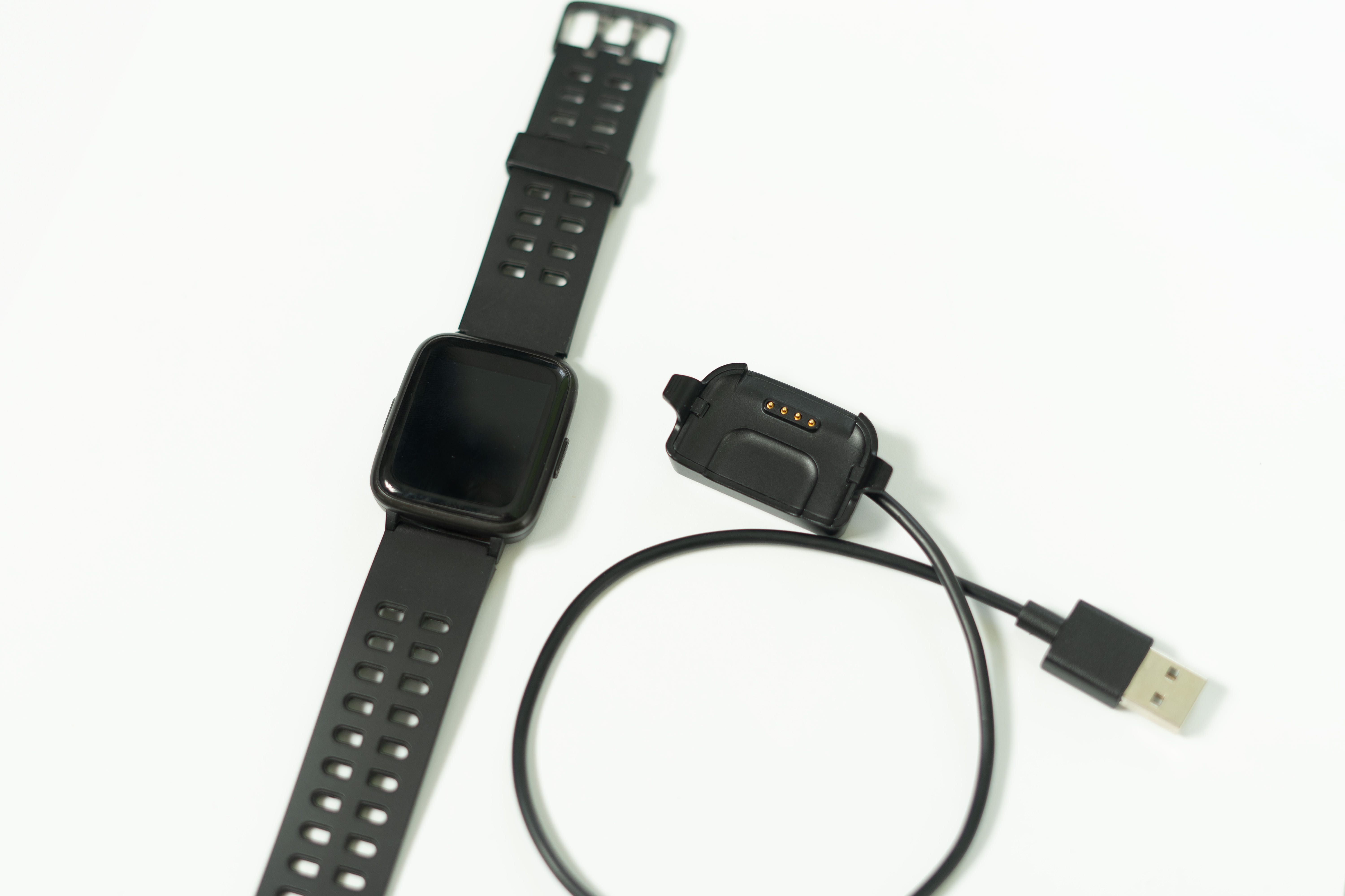 Smartwatch/zegarek sportowy - stan idealny + pudełko, ładowarka
