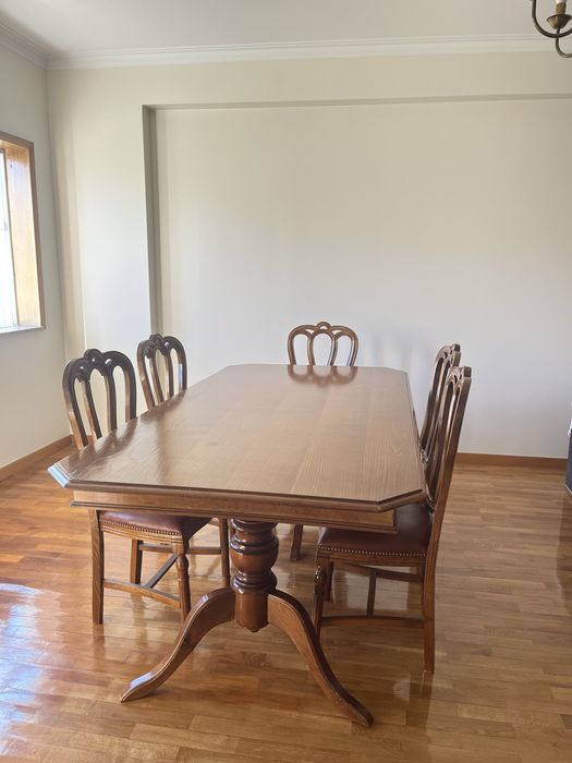 Mesa de Jantar / cadeiras