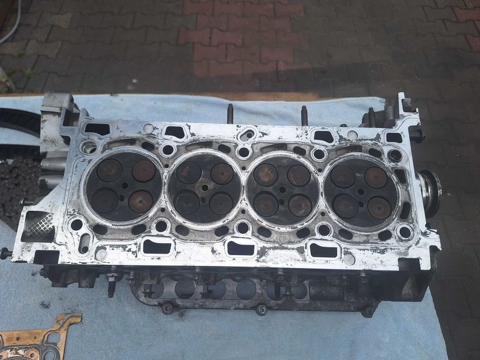 Trafic, Vivaro 2.0DCI M9R głowica, wałki  OE8200.519994 E