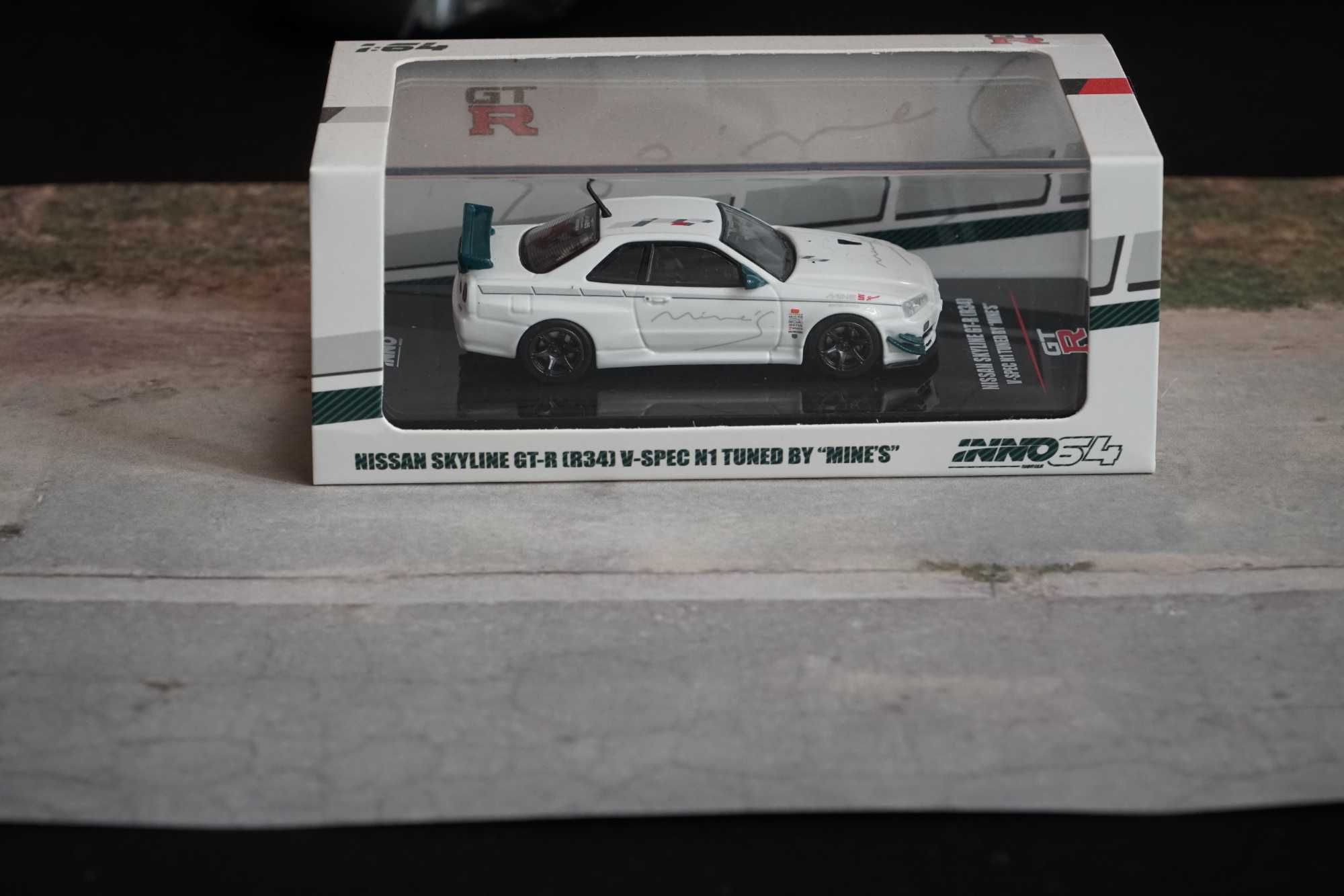 Inno64 Nissan Skyline GTR R34 Resorak 1:64 Gablotka Kolekcjonerski