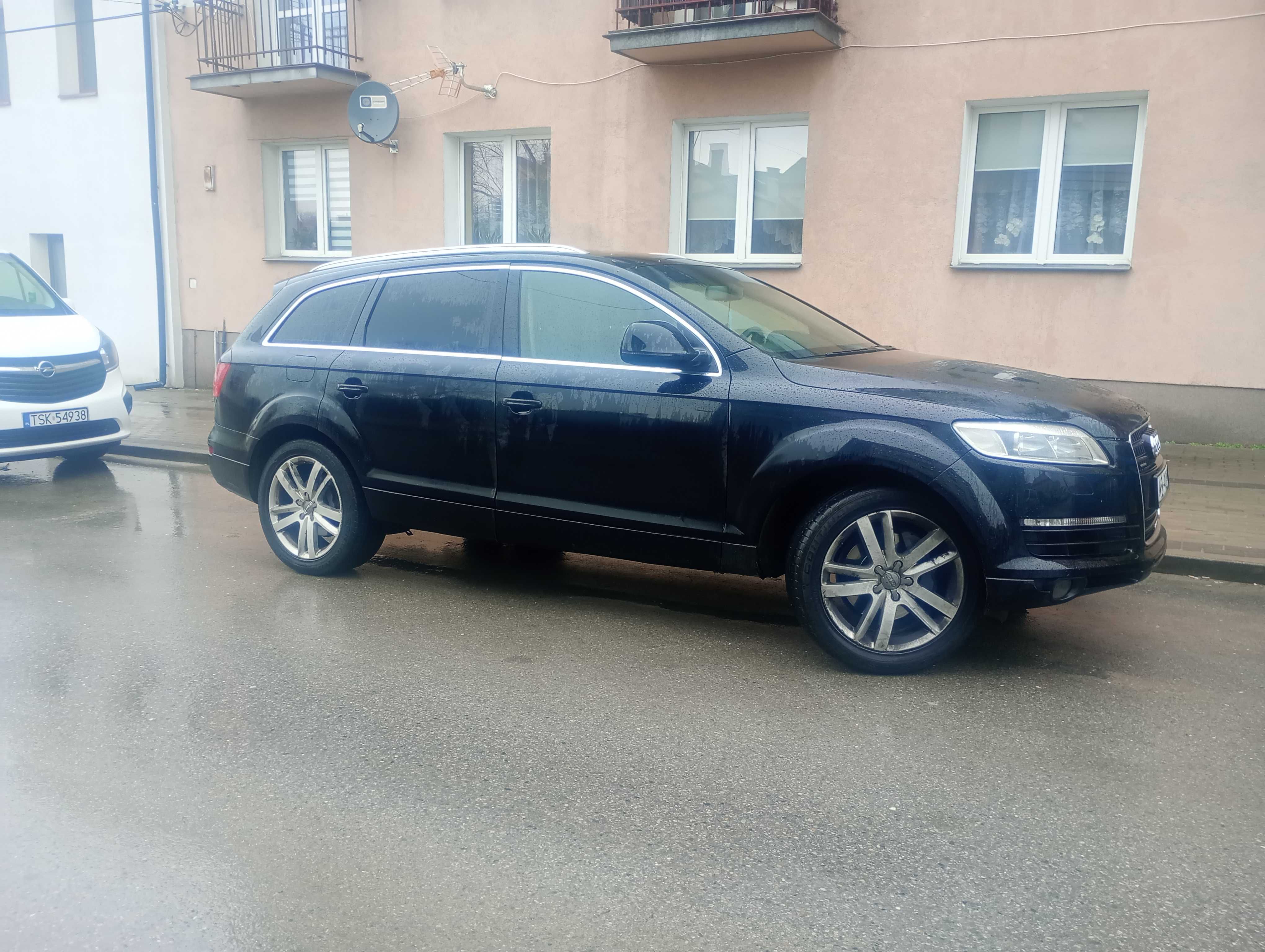 Audi A4 B8 2,0 TDI 170 KM Audi Q7 2008 Rok 3,0TDI 240 KM Quattro 4 x 4
