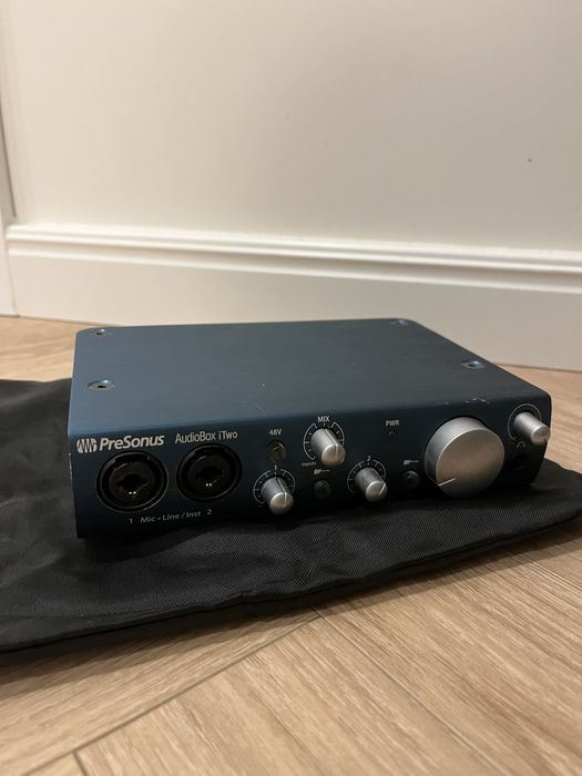 Interfejs audio PreSonus AudioBox iTwo