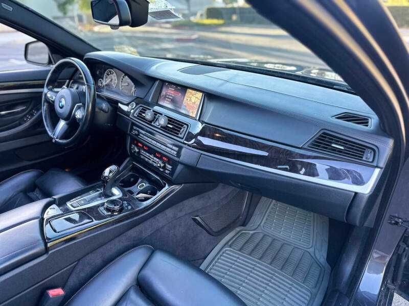 2015 BMW 5 Series 550i