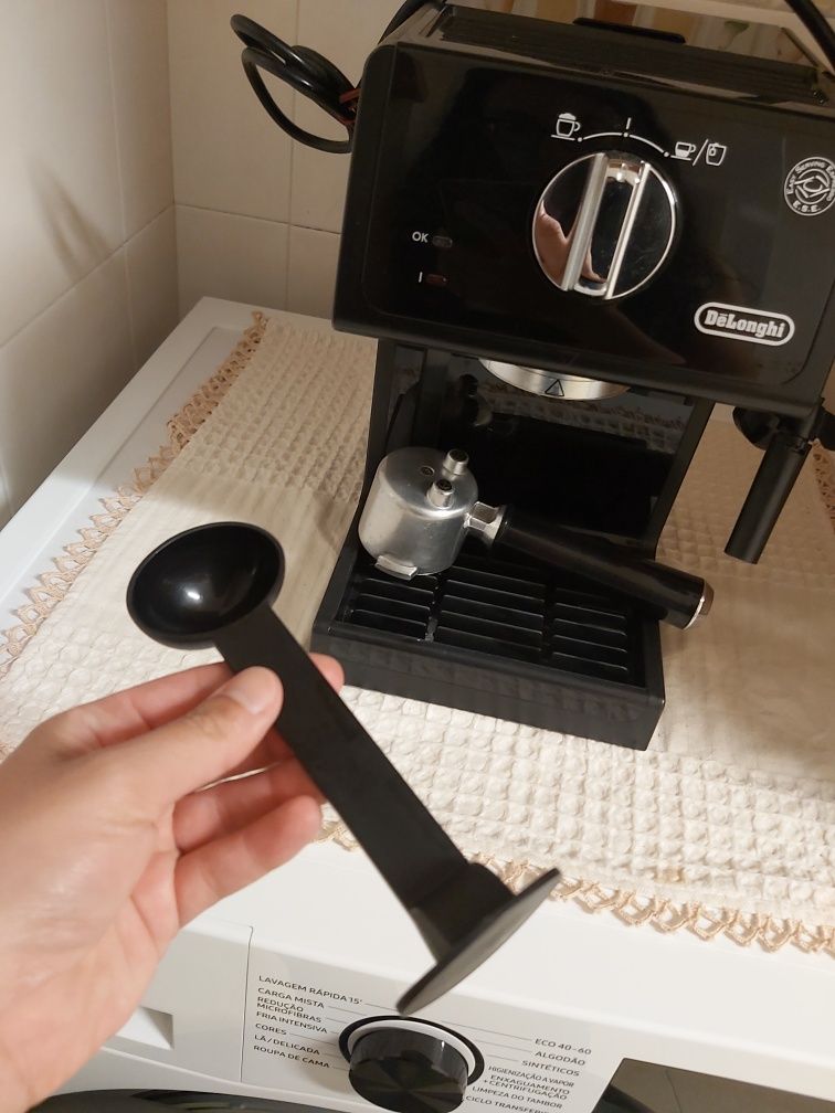 Maquina cafe Delonghi