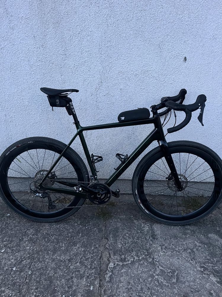 Gravel Kross Esker 8.0 + Karbonowe koła + liczne gratisy