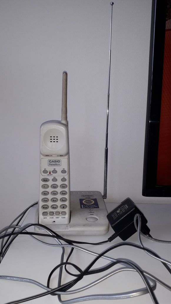 Telefony telefon stacjonarne stacjonarny na 7 zdjęciach