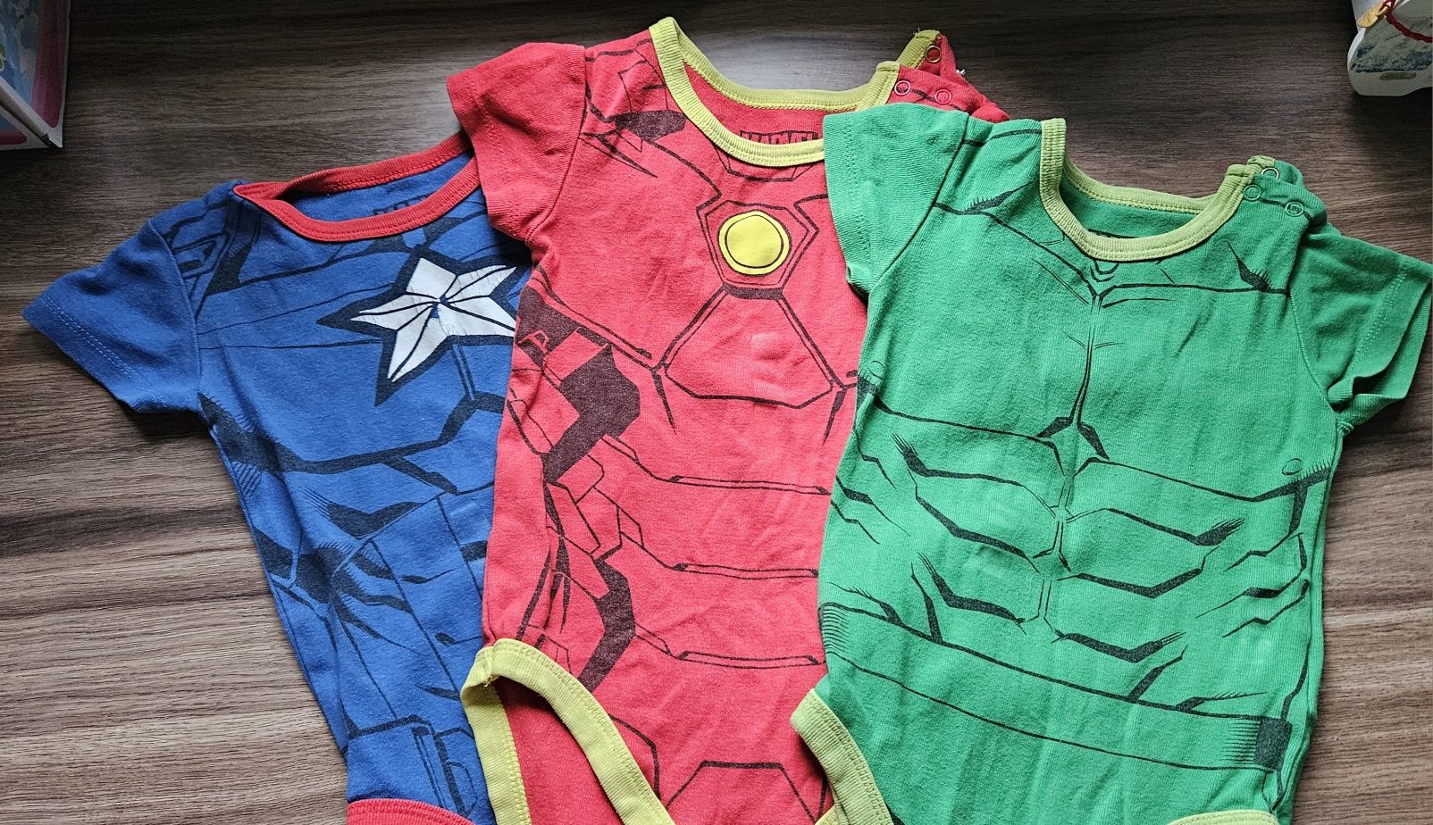 Body niemowlęce marvel 74 zestaw