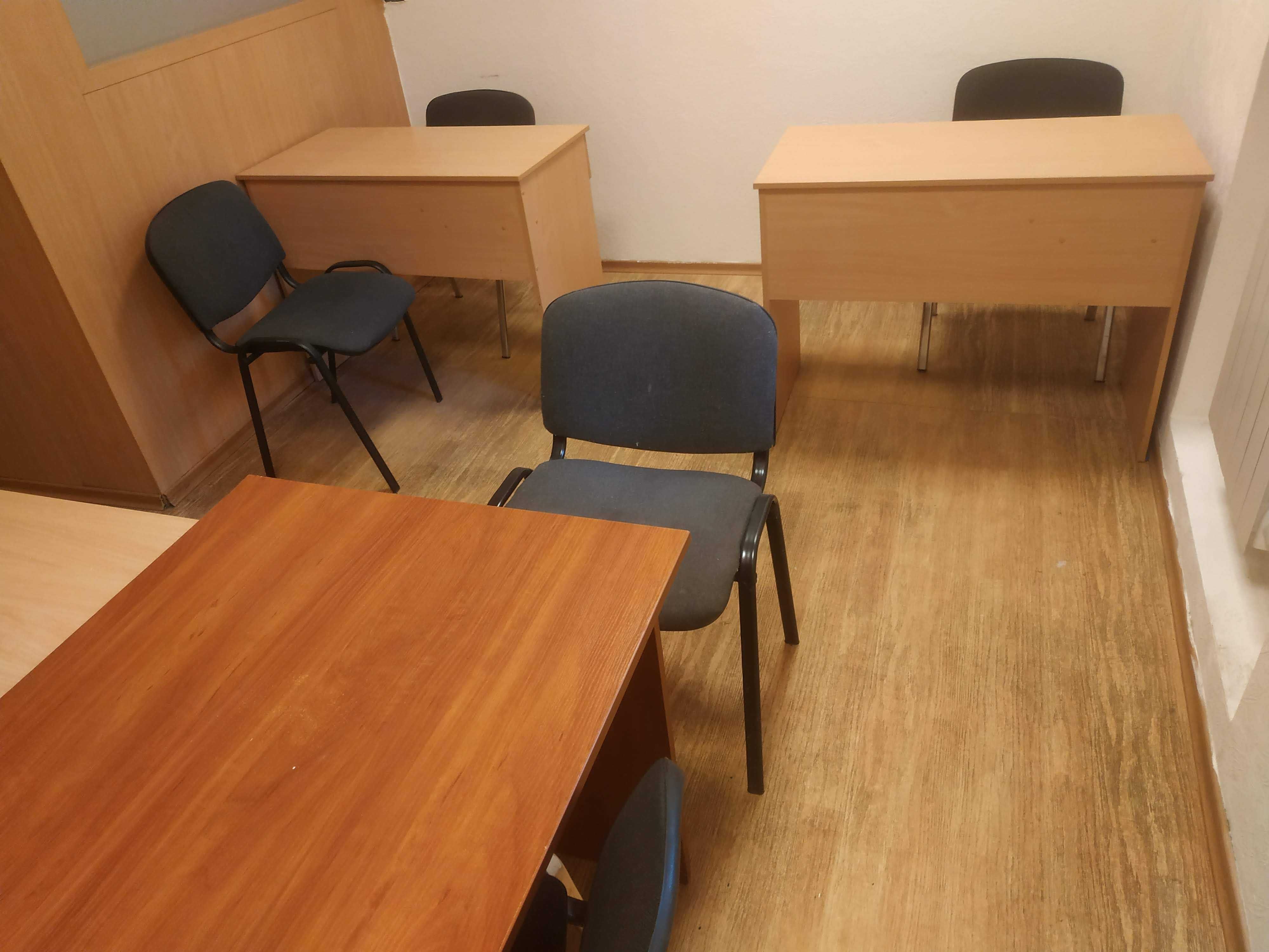12/17/20/24м2 фасад кабінету "ВСЕ ВКЛЮЧЕНО" весь рік Голосіївський пр.