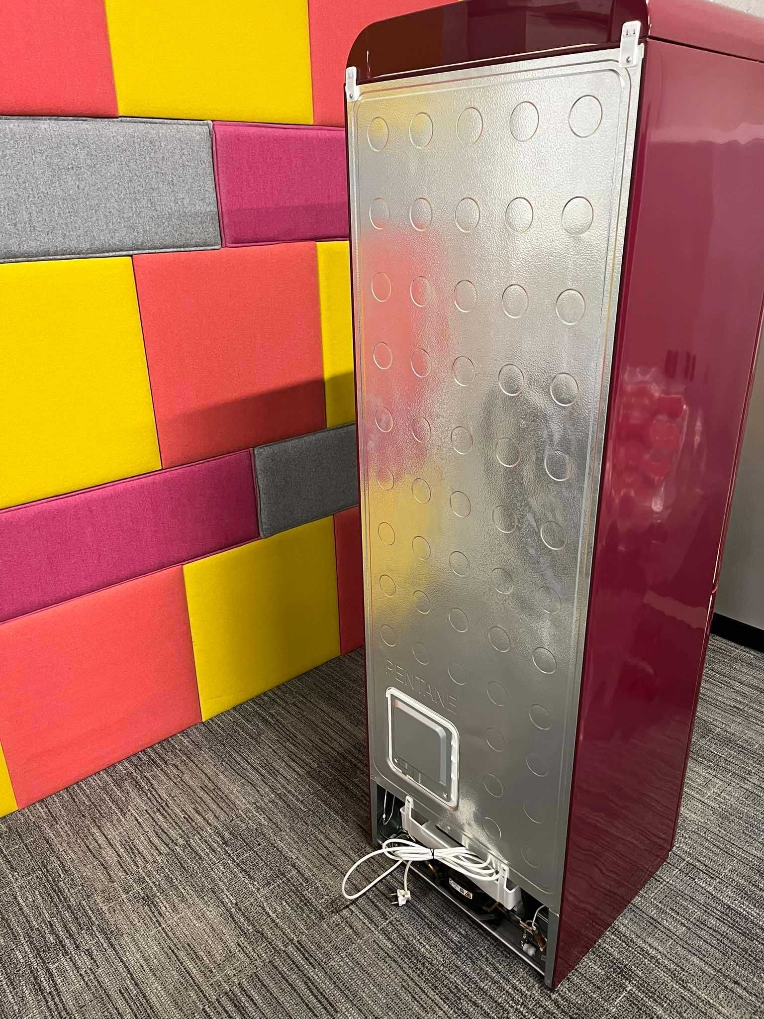 Lodówka Gorenje Retro wolnostojąca ONRK619DR jak nowa okazja!
