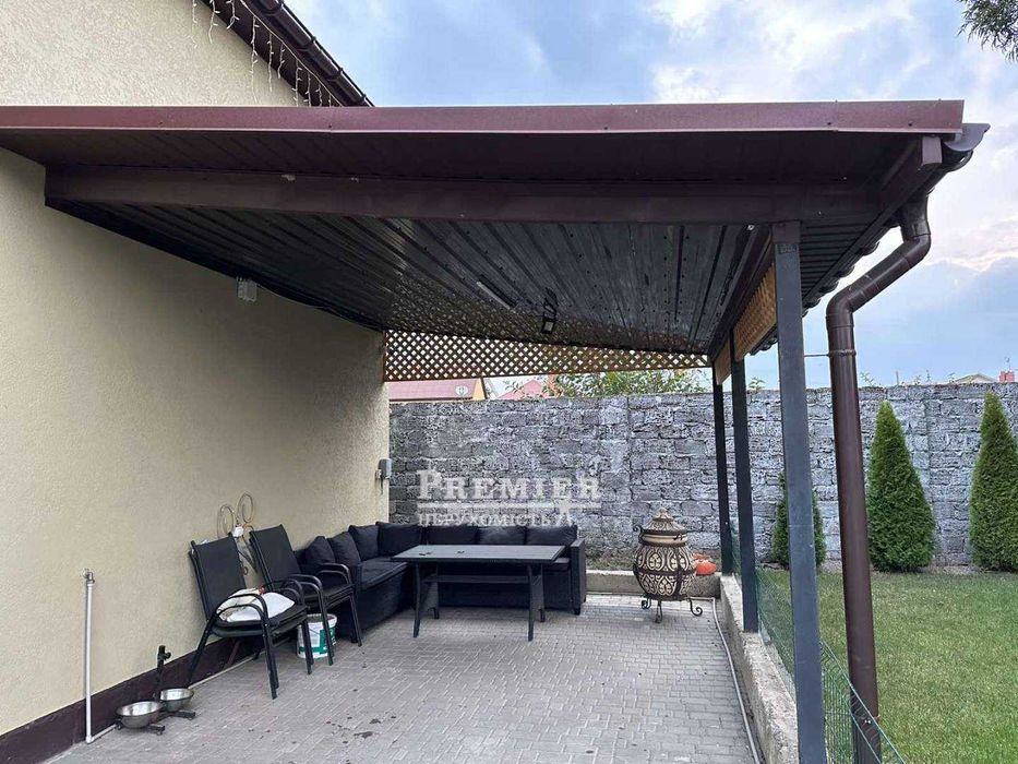 Продам сучасний будинок в Фонтанці